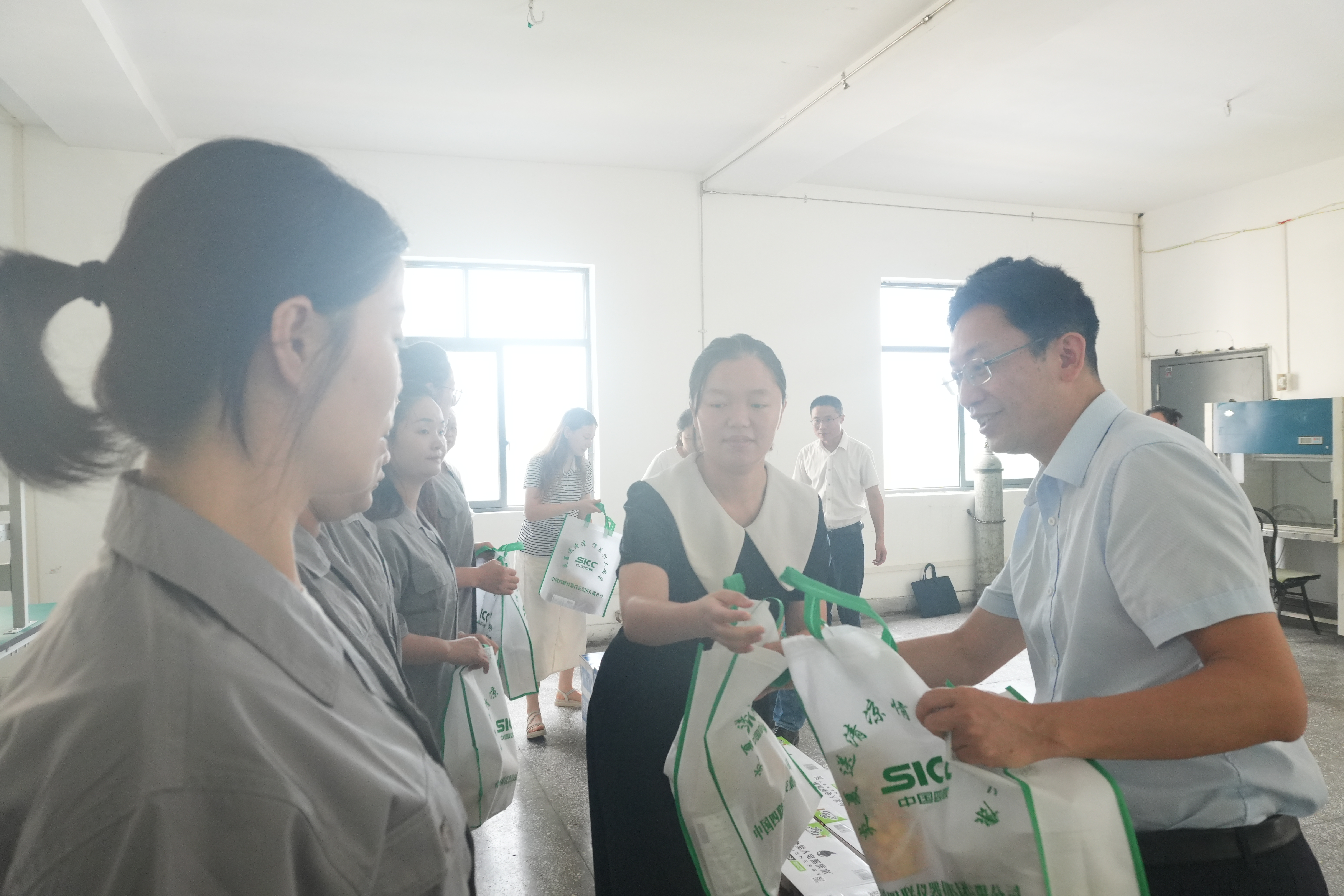 1755678883908849.png 圖片1.png